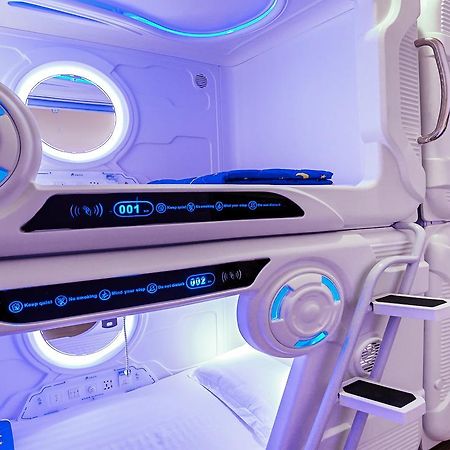シンガポール スペースポッド アット コムホステル エクステリア 写真