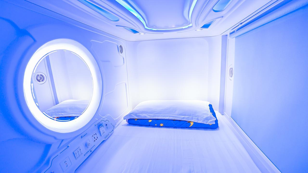 シンガポール スペースポッド アット コムホステル エクステリア 写真